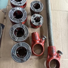 Ridgid 00-R Pipe Threader 1/2 3/4(4) 1 Inch And (2) Holders Handle Made In USA