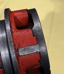 RIDGID 1-1/2&Prime; NPT Right Hand Die Head Pipe Threading Tool for 1-1/2&Prime; Pipe