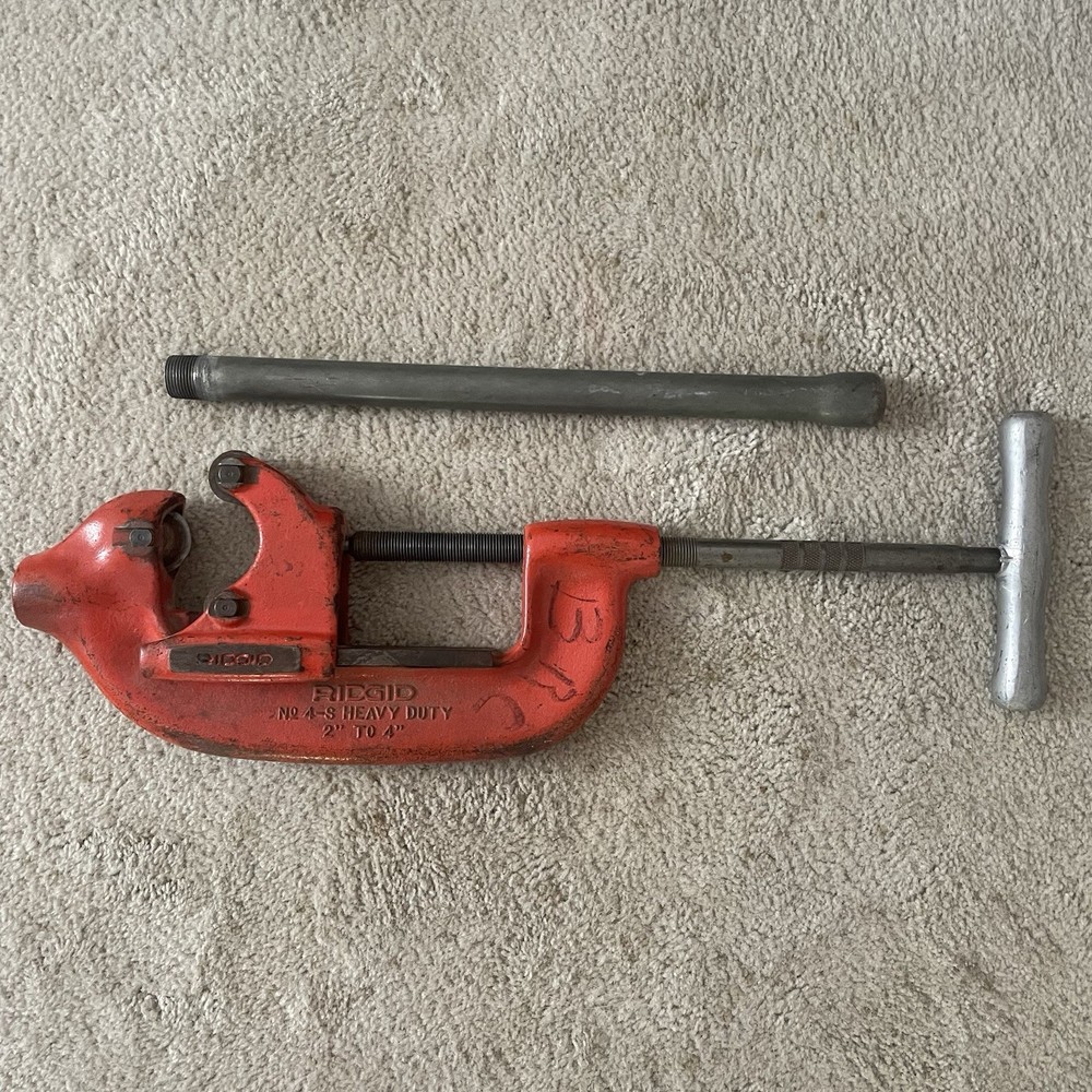 RIDGID NO 4-S Iron Pipe Cutter 2&Prime; to 4&Prime; Cap. Heavy Duty USA w Screw-In Handle