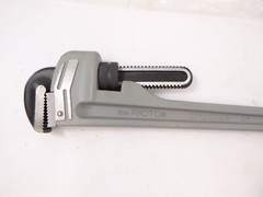 Proto J824A Straight Pipe Wrench 24&Prime; OAL Aluminum 6&Prime; Max Pipe Capacity