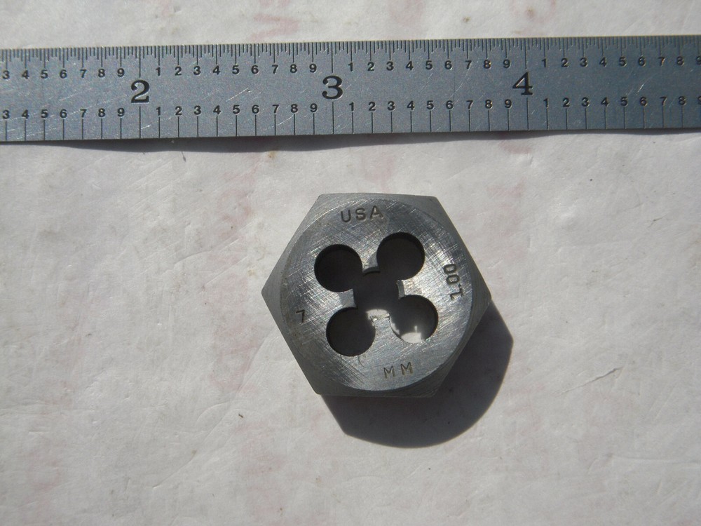 NEW MADE IN THE USA HIGH SPEED STEEL 1&Prime; METRIC HEX DIE X M7 X 1.0MM