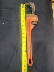 RIDGID 14 in Straight Pipe Wrench Cast Iron Adjustable Heavy Duty