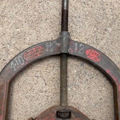 REED TOOLS 4-WHEEL HINGED PIPE CUTTER, H-12, 8&Prime; to 12&Prime; CAPACITY