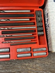 Mint With Box Ridgid No.10 Screw Extractor Set Incomplete?