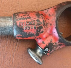 Ridgid 00-R Ratcheting Pipe Threading Tool W/5 Dies 1/4&rdquo; 3/8&Prime; 1/2&rdquo; 3/4&rdquo; 1&Prime; USA
