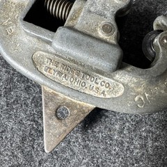 VINTAGE THE RIDGE TOOL CO. RIDGID NO. 00 3/16 TO 1 1/8&Prime; O.D PIPE CUTTER