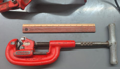 Ridgid 2-A Heavy Duty Pipe Cutter 1/8-2&Prime; & Model 25 Offset Hex Wrench