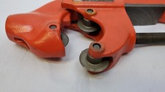 RIDGID &ndash; NO. 4-S HEAVY DUTY PIPE CUTTER 2&Prime; TO 4&Prime;