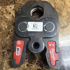 Milwaukee 1 in (25mm) Copper Press Tool Jaw Attachment 49-16-2652