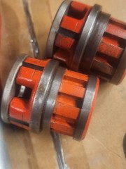 RIDGID 00-R PIPE DIE THREADER WITH DIES 1/4, 3/8&Prime; Excellent Shape. LOT #1
