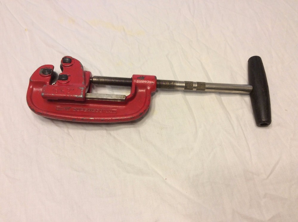 USED SUPER EGO TUBING CUTTER MODEL 701 1/8 &ndash; 2 &ldquo;