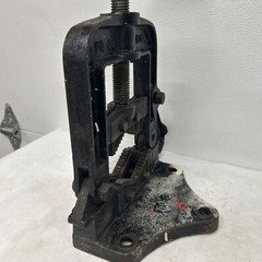 Vintage MARK MFG Co Chicago No. 3 Pipe Vise E458A Bench Mount Fitting Plumbing