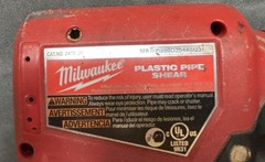 Milwaukee Plastic Pipe Shears Used but in Excellent condition w/ 2 batteries