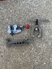Williams USA 162 Flaring Tool and 161 Tubing Cutter Set w/ Metal Case Box