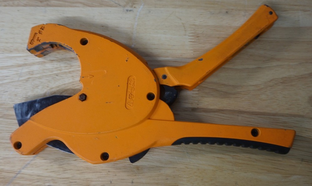 Klein 50034 2-1/2&Prime; Precision Ratcheting PVC Pipe Cutter!!