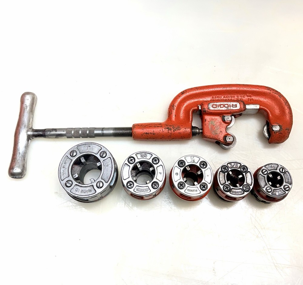 Ridgid 00-R Pipe Threader Die Set NPT w/ Ridgid No. 2A Pipe Cutter 1/4&Prime; &ndash; 1&Prime;