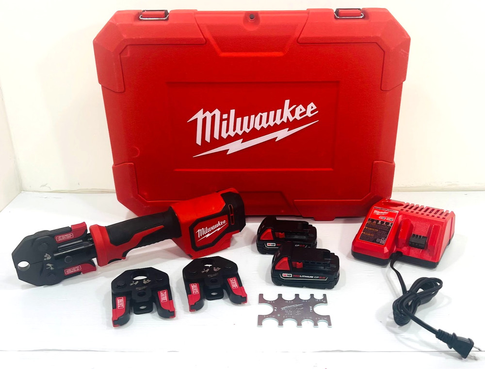 Milwaukee M18 Short Throw Press Tool Kit with PEX Crimp Jaws 2674-22C