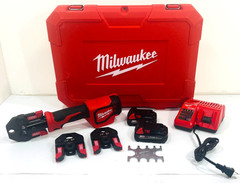 Milwaukee M18 Short Throw Press Tool Kit with PEX Crimp Jaws 2674-22C