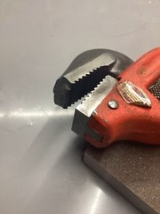 Ridgid Tools 18&rdquo; Heavy Duty 90&deg; Offset Pipe Wrench NOTE Hook Jaw Has Chipped End
