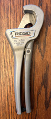 Ridgid PC-1375 (35mm) Plastic Tubing/Pipe Cutter Pre-Owned
