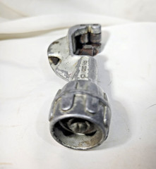 Ridgid Model No. 150 1/8&Prime; OD to 1-1/8&Prime; OD Constant Swing Tubing Tube Cutter