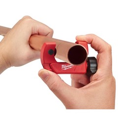 Milwaukee 48-22-4251 1&Prime; Chrome Roller Mini Copper Tubing Cutter w/ Extra Blade