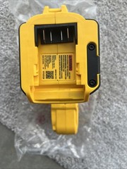 Dewalt 1-1/4 in Copper Tubing Cutter &ndash; Tool Only DCE154B USED OPEN BOX