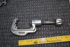 Ridgid Pipe Cutter Aluminum 65S 1/4&Prime; to 2 5/8&Prime; OD Quick Action Tubing Cutter