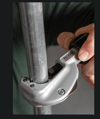 1/8 in to 1-1/8 in150 Constant Swing Copper Pipe & Stainless Steel Tubing Cutter