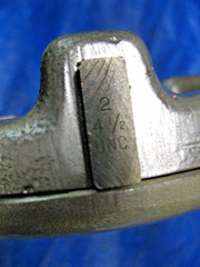 Ridgid 500B Bolt Die Head, 1-1/8 to 2 Inch Capacity with NEW 2&Prime; x 4-1/2 Dies