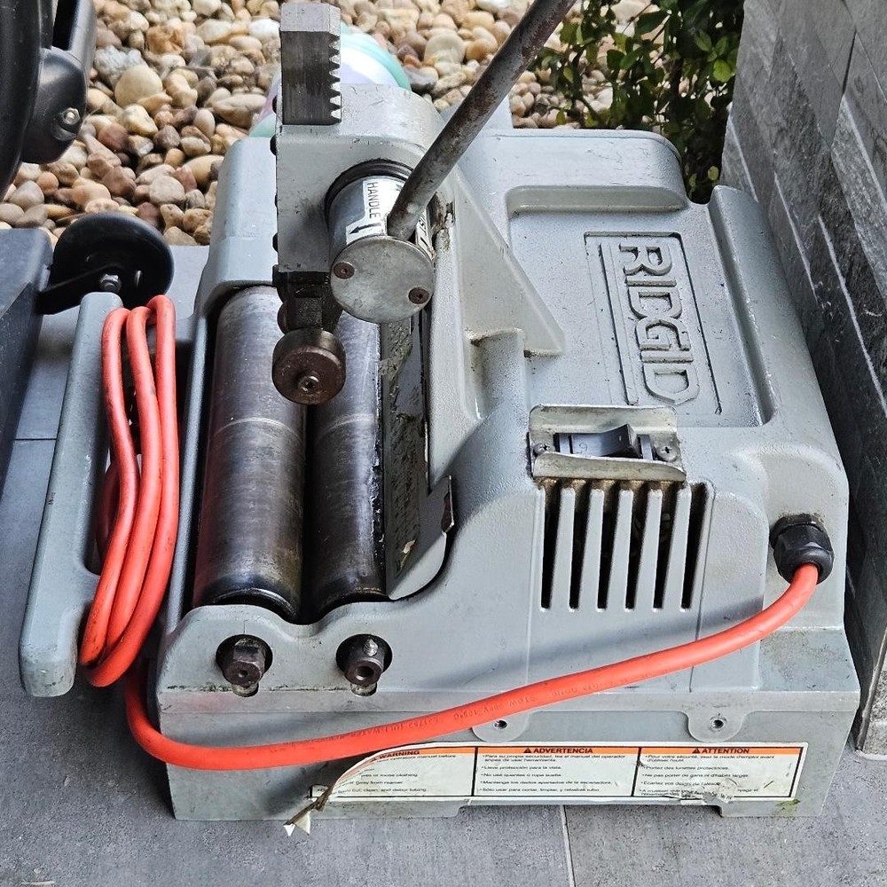 RIDGID 122 Pipe and Tube Cutter,Corded,115V 3FE66, 1/3 hp, 2 in Max. Dia