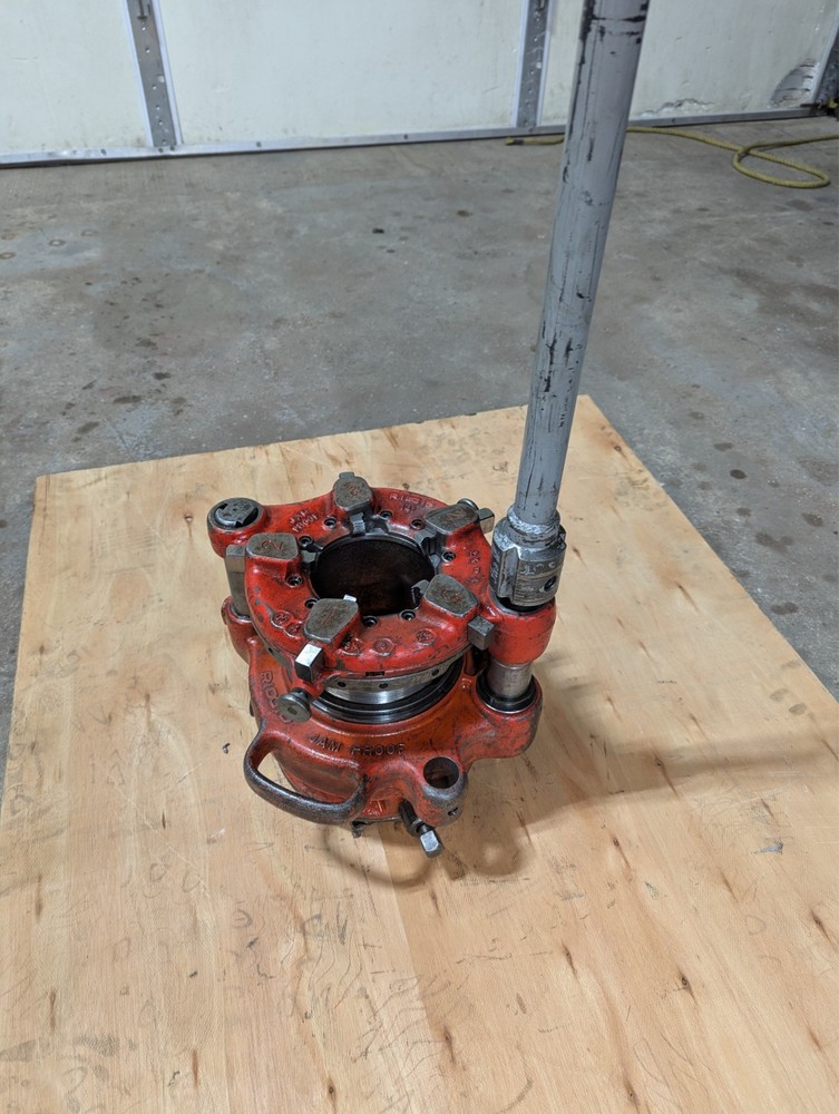 RIDGID 36620 (141) 21/2&Prime;-4&Prime; RECEDING GEARED PIPE THREADER USED W/ 300,700,1822