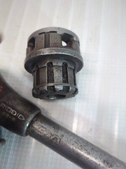 RIDGID Ratchet Pipe Threader 00-R Manual 1/2&Prime; NPT Die AS IS