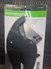 Sealed PITTSBURGH&nbsp;Finger Release Ratcheting PVC Pipe Cutter cuts 1-5/8&Prime; #66971