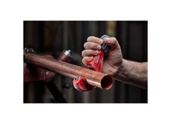 Milwaukee 48-22-4252 Constant Swing Tubing Cutter 1-1/2&Prime; 7&Prime; L Red Red