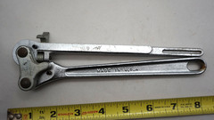 The Ridgid Tool Co Pipe Tube Bender 1/4&Prime; OD 9/16&Prime; R No. 394 Made in USA