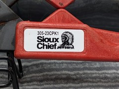 Sioux Chief 305-23CPK Tomahawk PowerPEX Combo Crimp Tool (1/2 in and 3/4 in Used