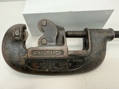 Vintage Rigid No 2 (1-2) Pipe Cutter ⅛&rdquo; &ndash; 2&rdquo; Ridge Tool Co. OHIO USA