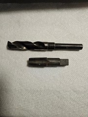 &ldquo;USED&rdquo; 1/2&Prime; / 14 NPT 5 Fluted Pipe Tap and 23/32 In Drill Bit Set