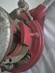 NICE!!! &mdash; RIDGID No. 65 R RIDGID 1&Prime; TO 2&Prime; PIPE THREADER -Lightly Used