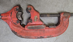 RIDGID TOOL Model No. 44-S Four Wheel Pipe Cuctter 2-1/2&Prime; &ndash; 4&Prime; Heavy Duty
