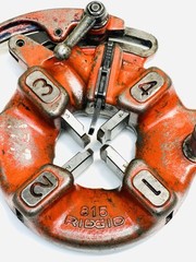Ridgid No.815 Universal 1/8&rdquo; to 2&rdquo; Die Head Threading Head + Ridgid 300 535 #4