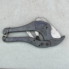 HDX Ratcheting Cutter for PVC Pipe Cutting Up to 1-5/8&Prime;