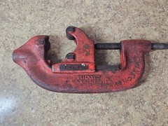 Ridgid No. 4-S Pipe Tubing Cutter 2&Prime; &ndash; 4&Prime; Capacity Made in USA Pre-owned