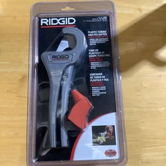 RIDGID PC-1375ML 1/8&Prime; to 1-3/8&Prime; PVC and PEX Cutter w/ Multi-Layer Adapter