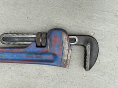 RIDGID Heavy Duty Straight Pipe Wrench 48 in Steel, 6 in Pipe Capacity