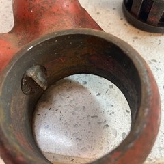 Ridgid 00-R Manual Ratchet Pipe Threader With Three NPT Dies &ndash; 3/8&rdquo;,1/2&rdquo;,3/4&rdquo;