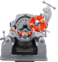 RIDGID&reg; 535 V3 Pipe Threading Machine Manual Chuck and 811A Die Head 47745 47750