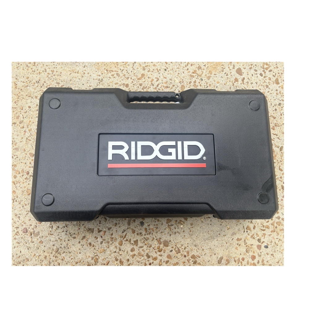 RIDGID Die Head Pipe Threader Set with Die Heads, Pipe Dies, and Handle Included