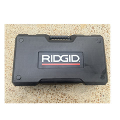 RIDGID Die Head Pipe Threader Set with Die Heads, Pipe Dies, and Handle Included